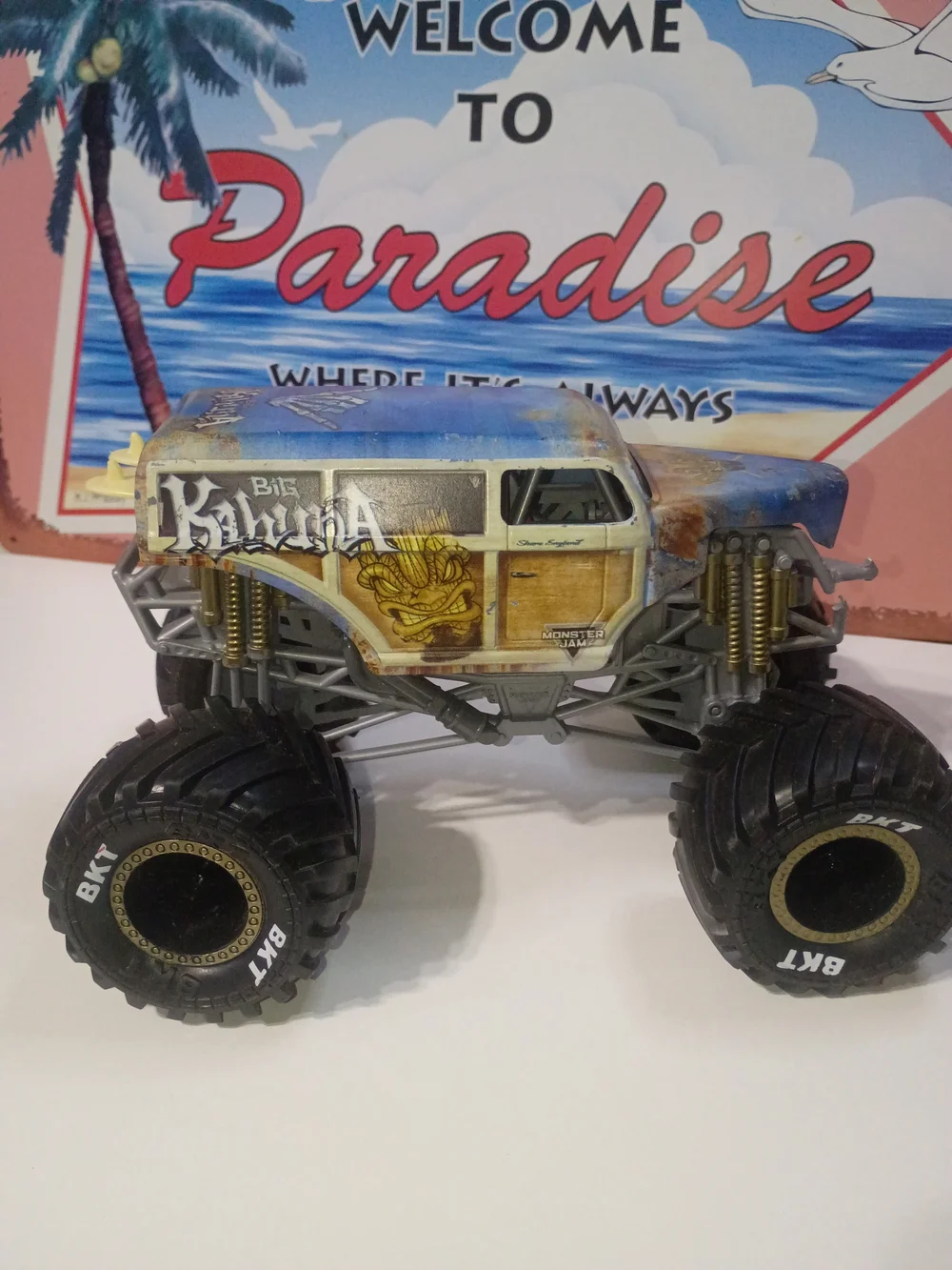 Spin Master Monster Jam Big Kahuna 1/24 Scale